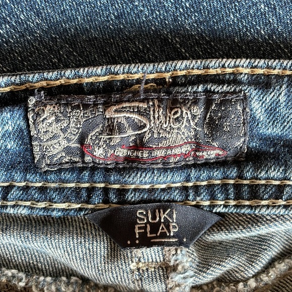 SILVER SUKI FLAP Jeans Vintage Medium Blue Bejeweled Embroidered Tag Size 31 - Picture 15 of 16